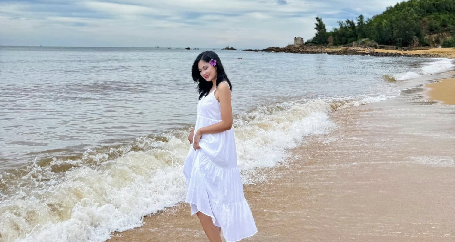 bai bien trong xanh dep nhu o nha trang cach ha noi 35 tieng lai xe 85517