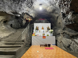 chua thach long 08 106625