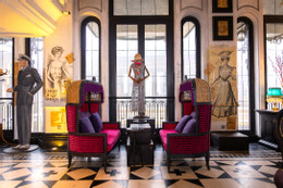 Không gian tại Absinthe Bar