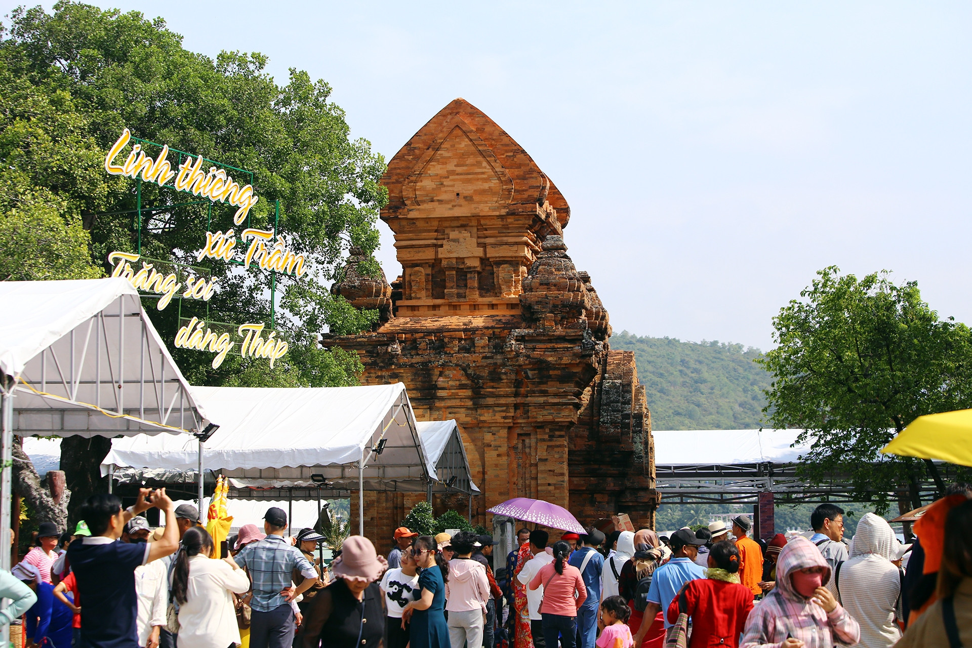 khanh hoa to chuc le hoi nha trang say hi de thu hut du khach 45731